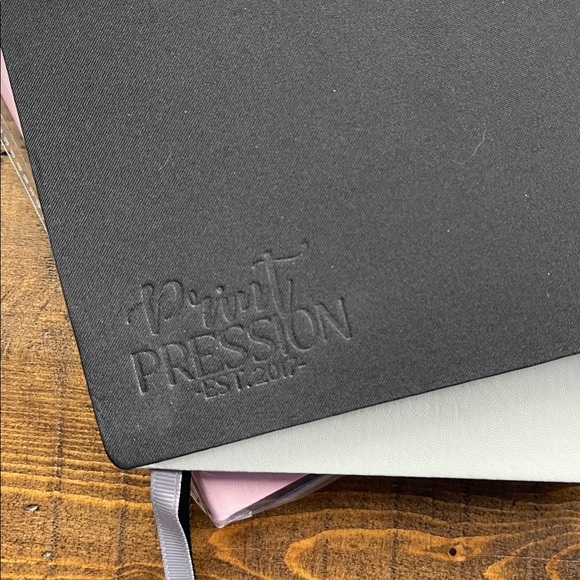 Black, Gray, and Pink B6 undated planners - Picture 2 of 10